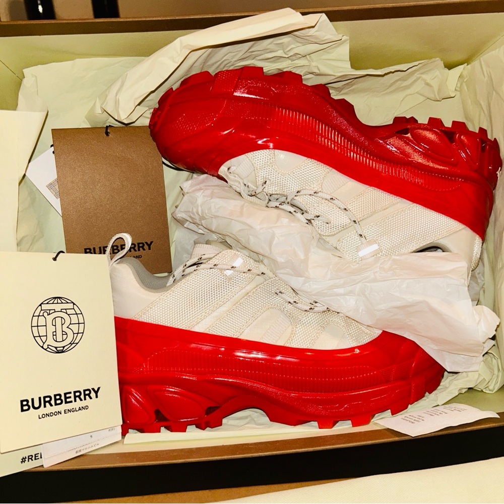 New!!! Burberry Arthur Low Top Red And White Sneakers